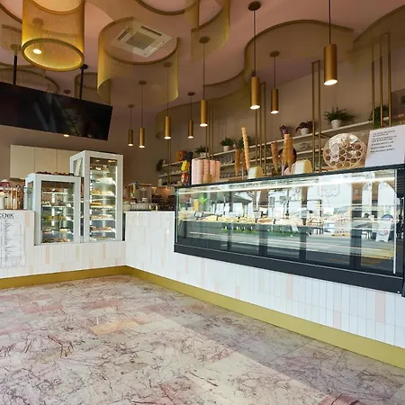 Dolcemente Garni Superior Hotel