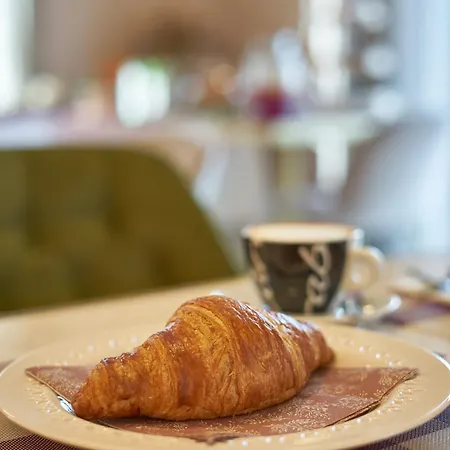 Dolcemente Garni Superior 이졸라