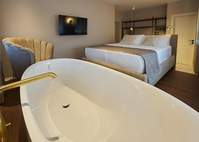 Dolcemente Garni Superior Hotel